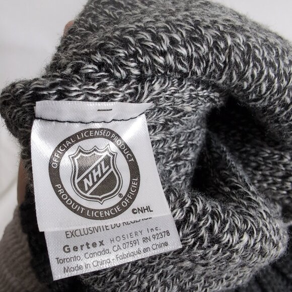 Official NHL Edmonton Oilers Ladies Winter Beanie with Pompom, One Size - Picture 3 of 5